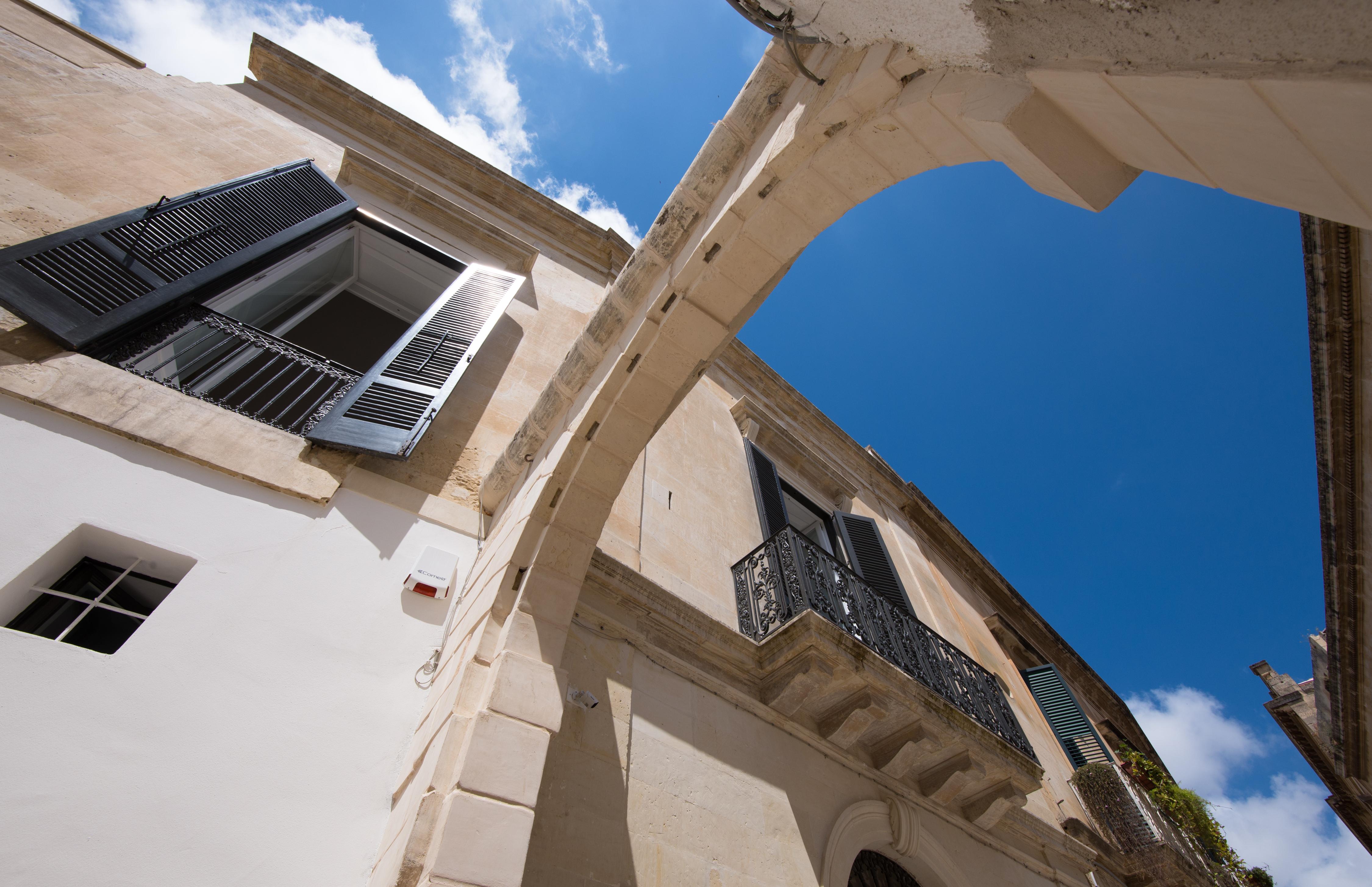 Palazzo De Noha - Boutique Hotel Лечче Экстерьер фото