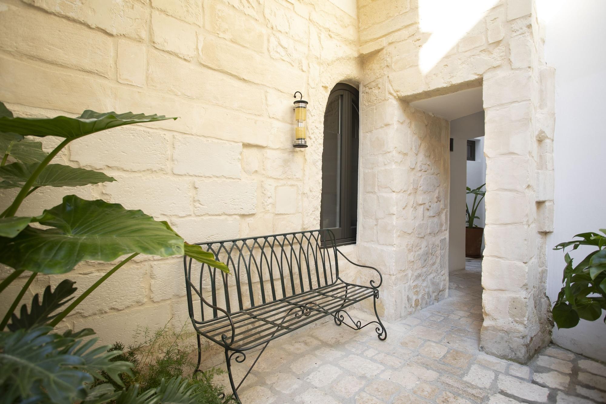 Palazzo De Noha - Boutique Hotel Лечче Экстерьер фото